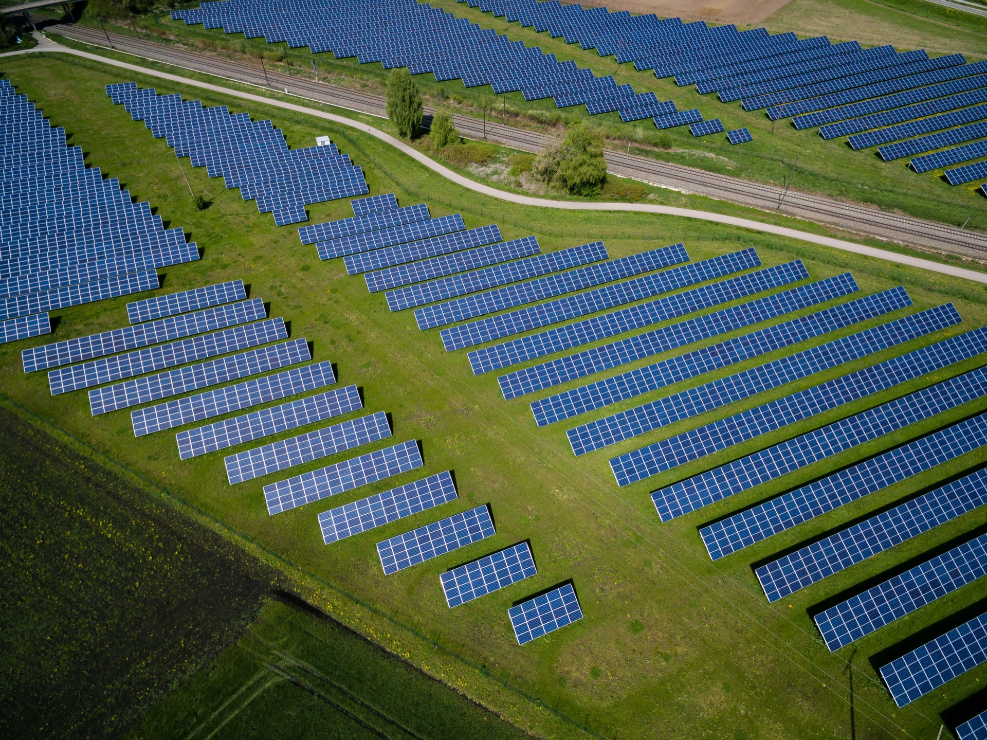 Large scale solar farm installation